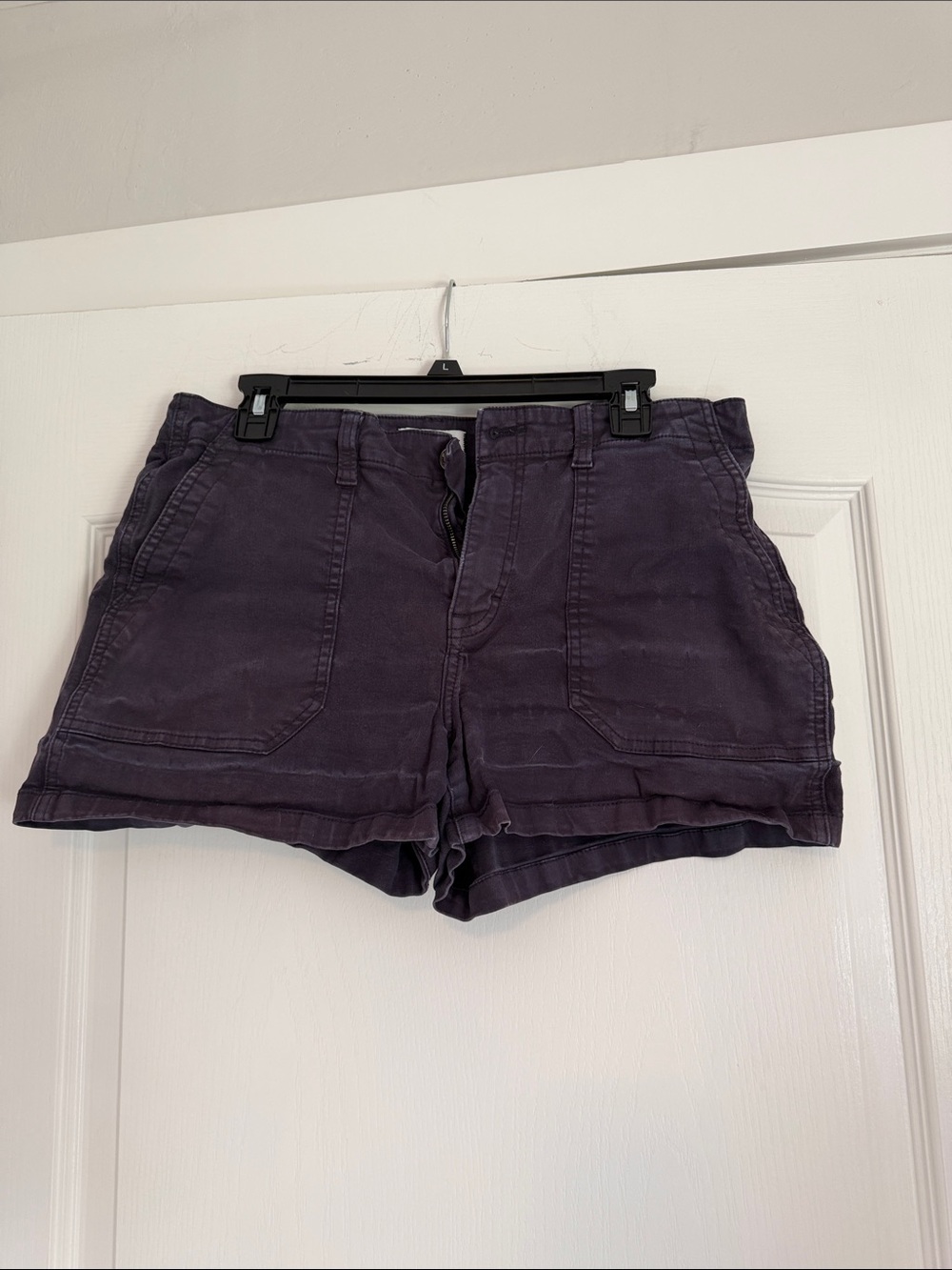 Women's Casual Front-Pocket Shorts in Deep Blue